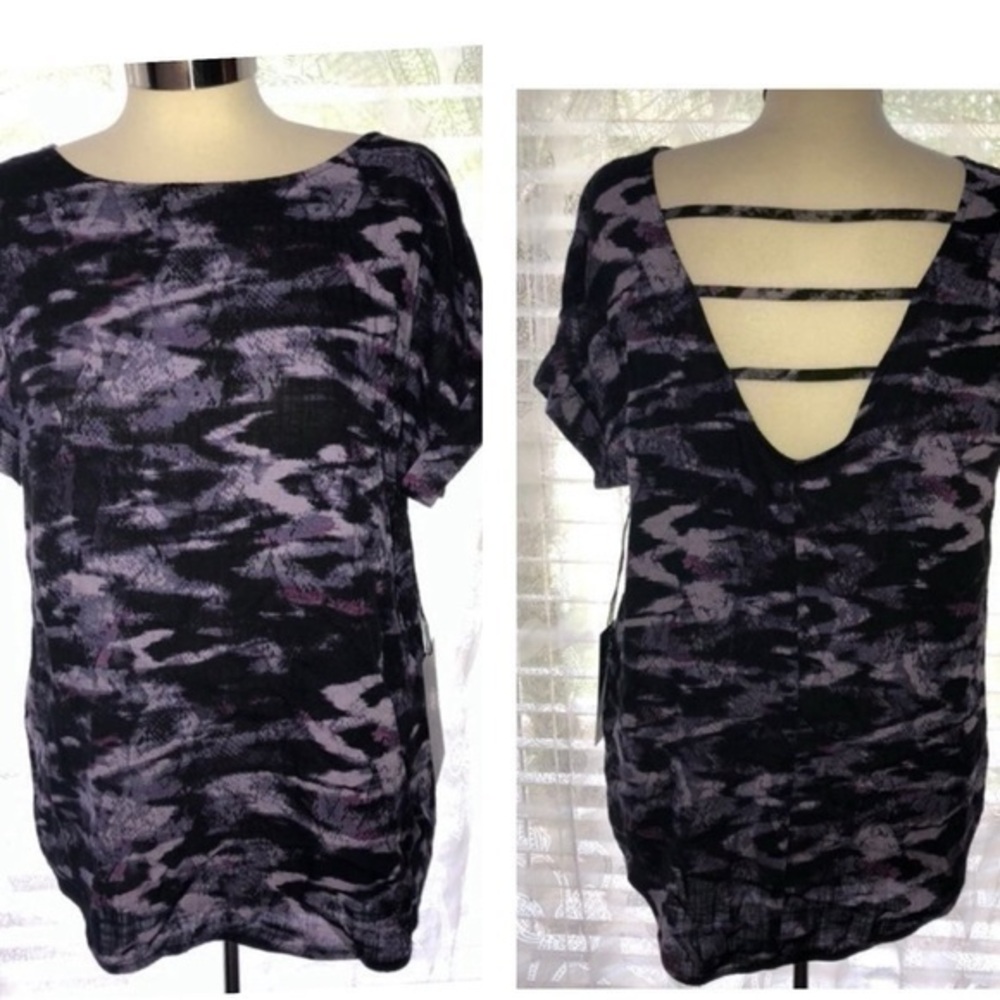 NWT OPEN BACK ROCK & REPUBLIC BLACK & PURPLE TOP Sz XS